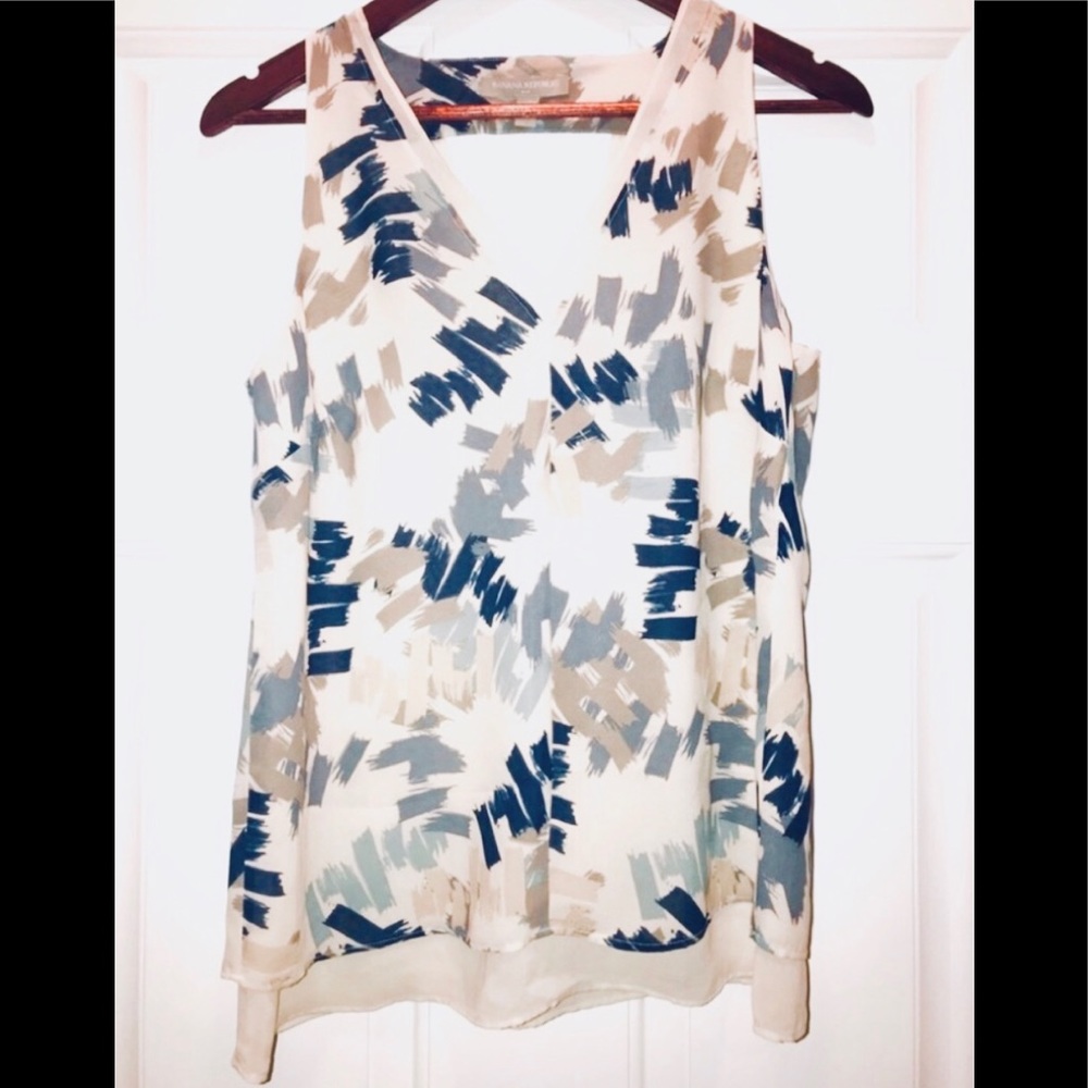 Banana Republic bar-back v-neck blouse, small - Picture 4 of 9